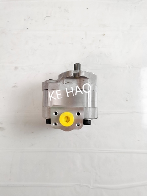 La pompe à engrenages Komatsu GD605A GD655A WA100 WA100SS WA100SSS WA120 WA120L WR11 WR11SS est équipée d'une pompe à engrenages GD605A.