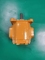 Gauche D50 jaune de la pompe à engrenages de KOMATSU de chargeur 704-11-38100