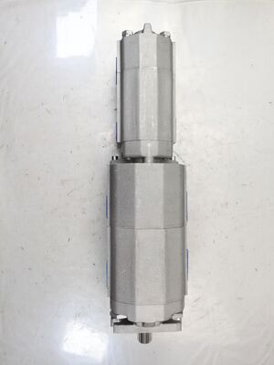 Pompes à engrenages hydrauliques à 4 étages 80+80+40+8 Matériaux en alliage de fer et d'aluminium de haute qualité