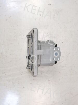 Pompe hydraulique à engrenages Komatsu 705-23-30610 Matériaux en alliage d'aluminium et d'ions pompe hydraulique à huile pour les machines Komatsu WA600-3D