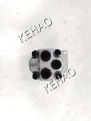 Pompes à engrenages hydrauliques personnalisées 9629671000 ((CMVD-F310-CLZS) Matériaux en alliage de fer et d'aluminium Pompes à engrenages pétroliers Pompes de transfert pour machines agricoles