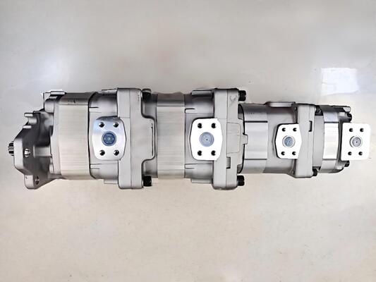 Pompe à engrenages hydraulique pour chargeuse sur pneus 705-56-36070 Matériaux en alliage d'aluminium et de fer Pompe à engrenages à 4 étages avec pression de 200 bars pour machines industrielles Komatsu