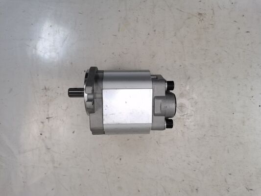 Pompes à engrenages hydrauliques de haute qualité CBTZ-F420-AL1Φ10T Sortie d'huile arrière Pompes à engrenages à huile de qualité industrielle Matériau en alliage Remplacement hydraulique Garantie d'un an