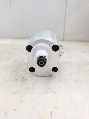 Moteurs à engrenages hydrauliques CBW-F306-AFΦ9R Fer Matériaux en alliage d'aluminium série CBW Super haute puissance Moteurs à huile pour machines industrielles