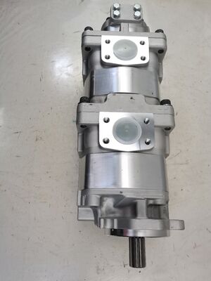Pompe à engrenages hydraulique Komatsu Pompe SAR3-90+90+(1)20 Moteur hydraulique Alliage d'aluminium et de fonte Pompe à huile Pièces de rechange hydrauliques Source d'alimentation pour machines lourdes Certification