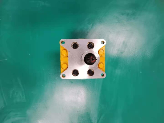 Gauche D50 jaune de la pompe à engrenages de KOMATSU de chargeur 704-11-38100