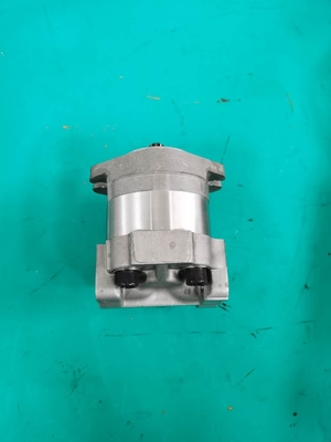 705-12-28010 poids de l'Assy GD300A GD605A GD655A GS360 de pompe de SAR25 KOMATSU : 4.58kgs